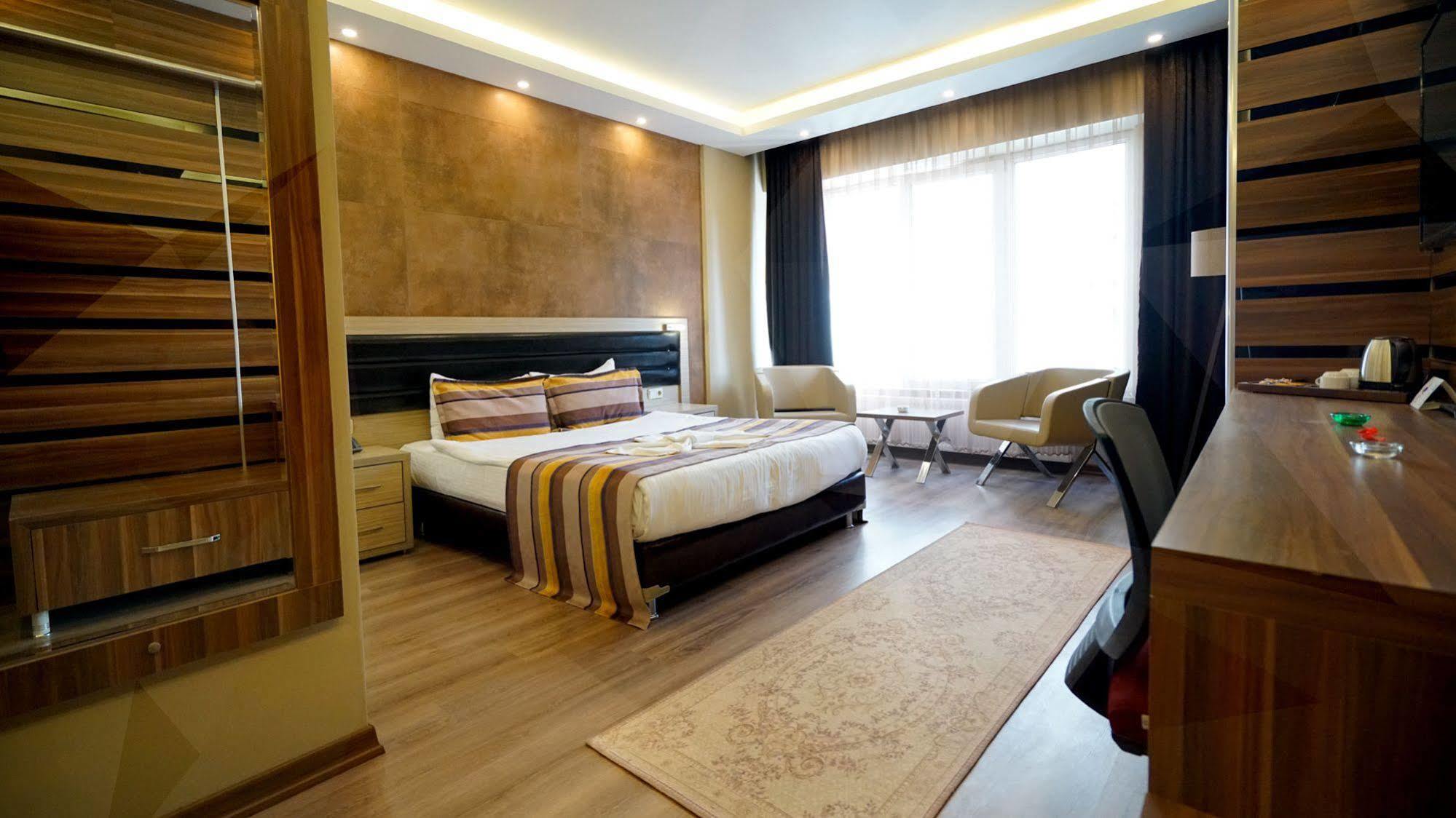Es Albatros Hotel Eskişehir Zewnętrze zdjęcie