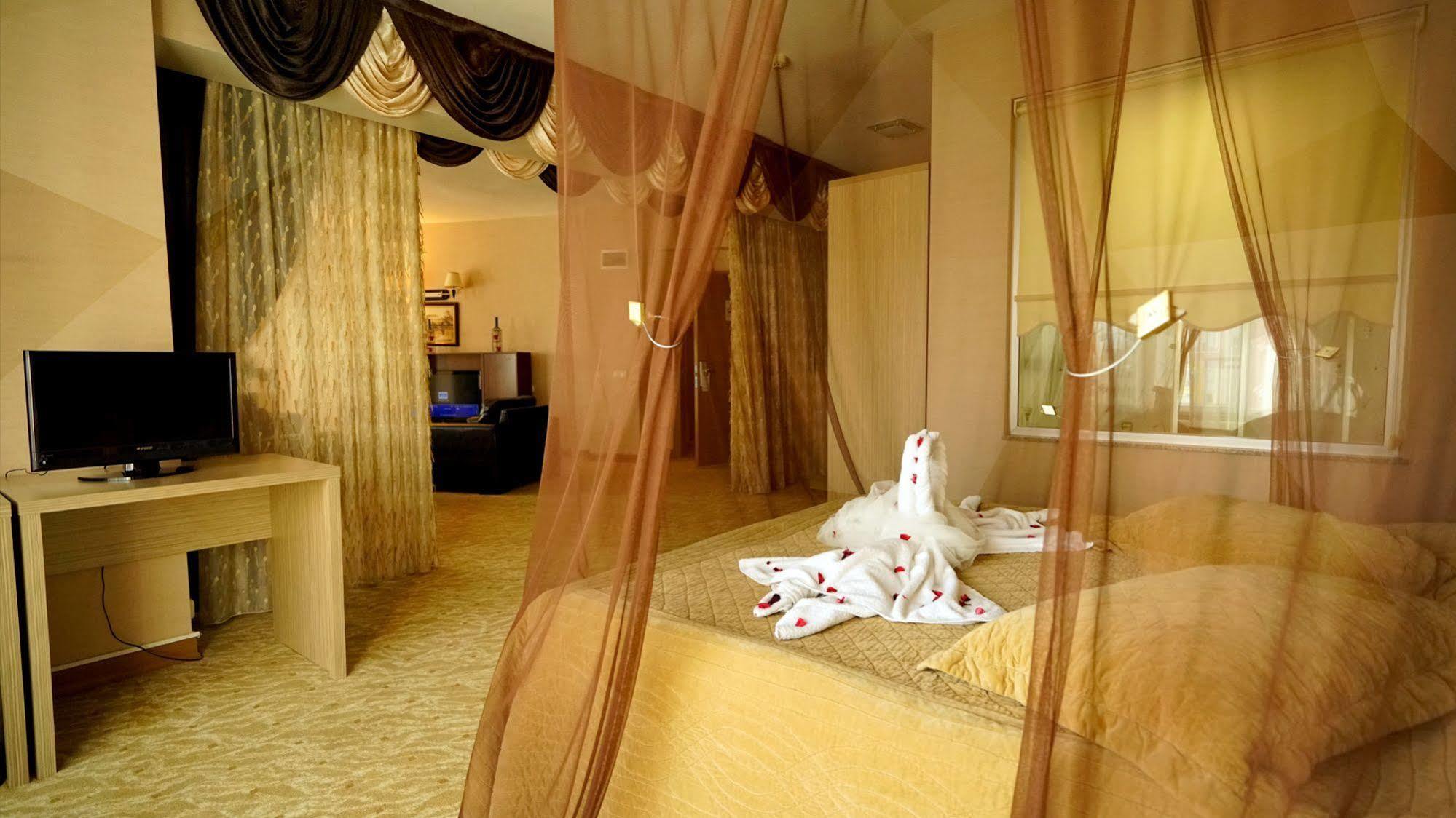 Es Albatros Hotel Eskişehir Zewnętrze zdjęcie