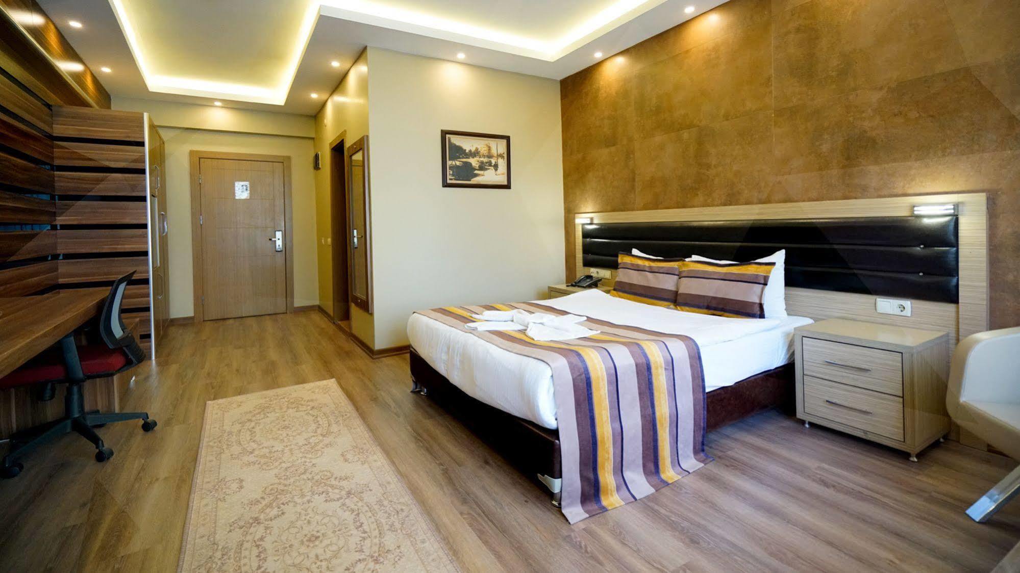 Es Albatros Hotel Eskişehir Zewnętrze zdjęcie