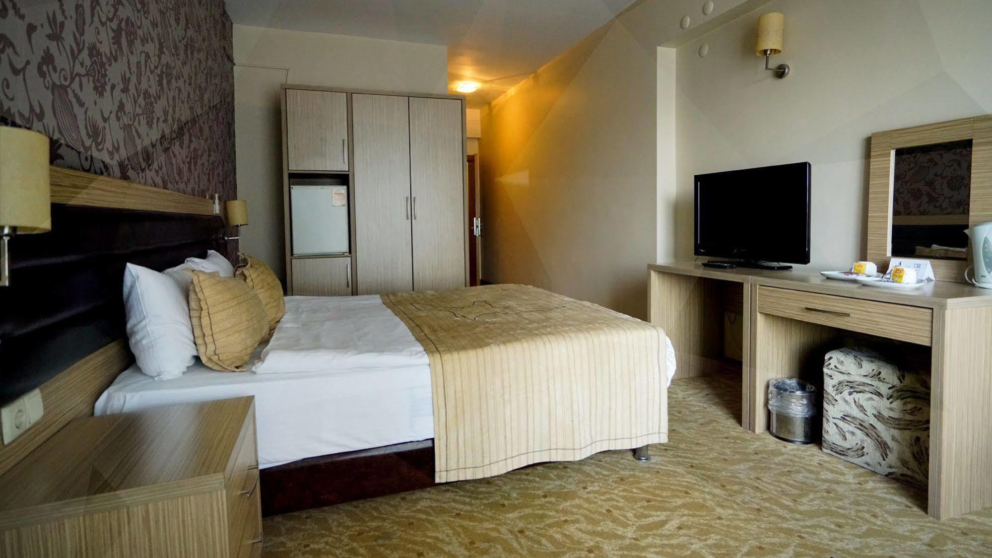 Es Albatros Hotel Eskişehir Zewnętrze zdjęcie