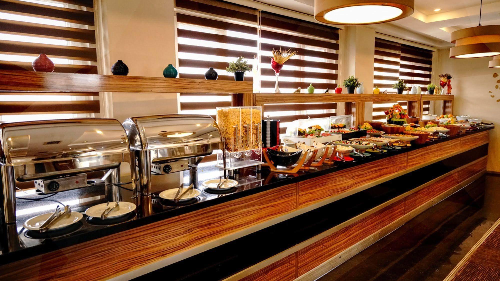 Es Albatros Hotel Eskişehir Zewnętrze zdjęcie
